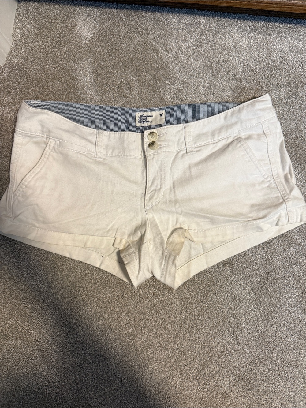 American Eagle Outfitters White Cuffed Cotton Shorts